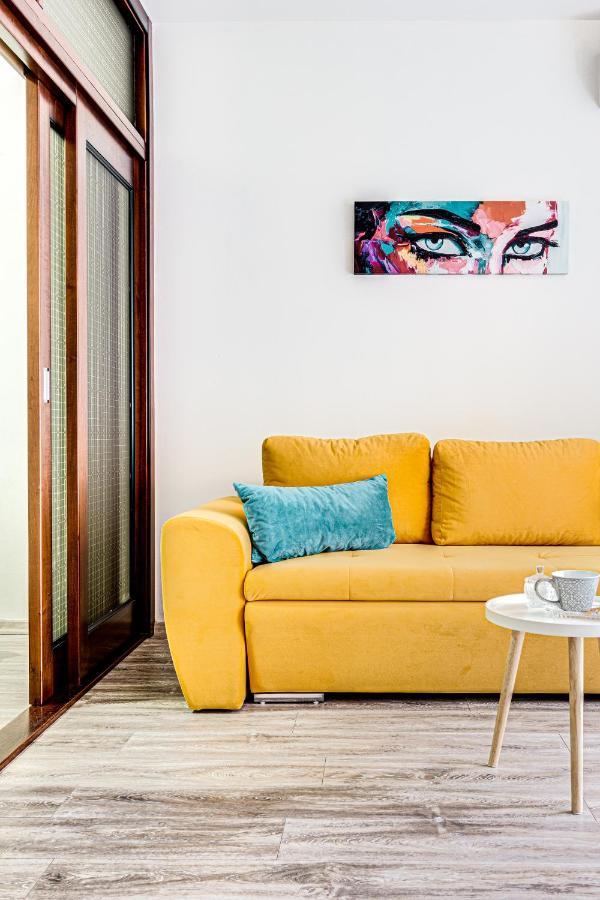 Ari Blue Apartment Ared In Kaufland Complex Arad Luaran gambar