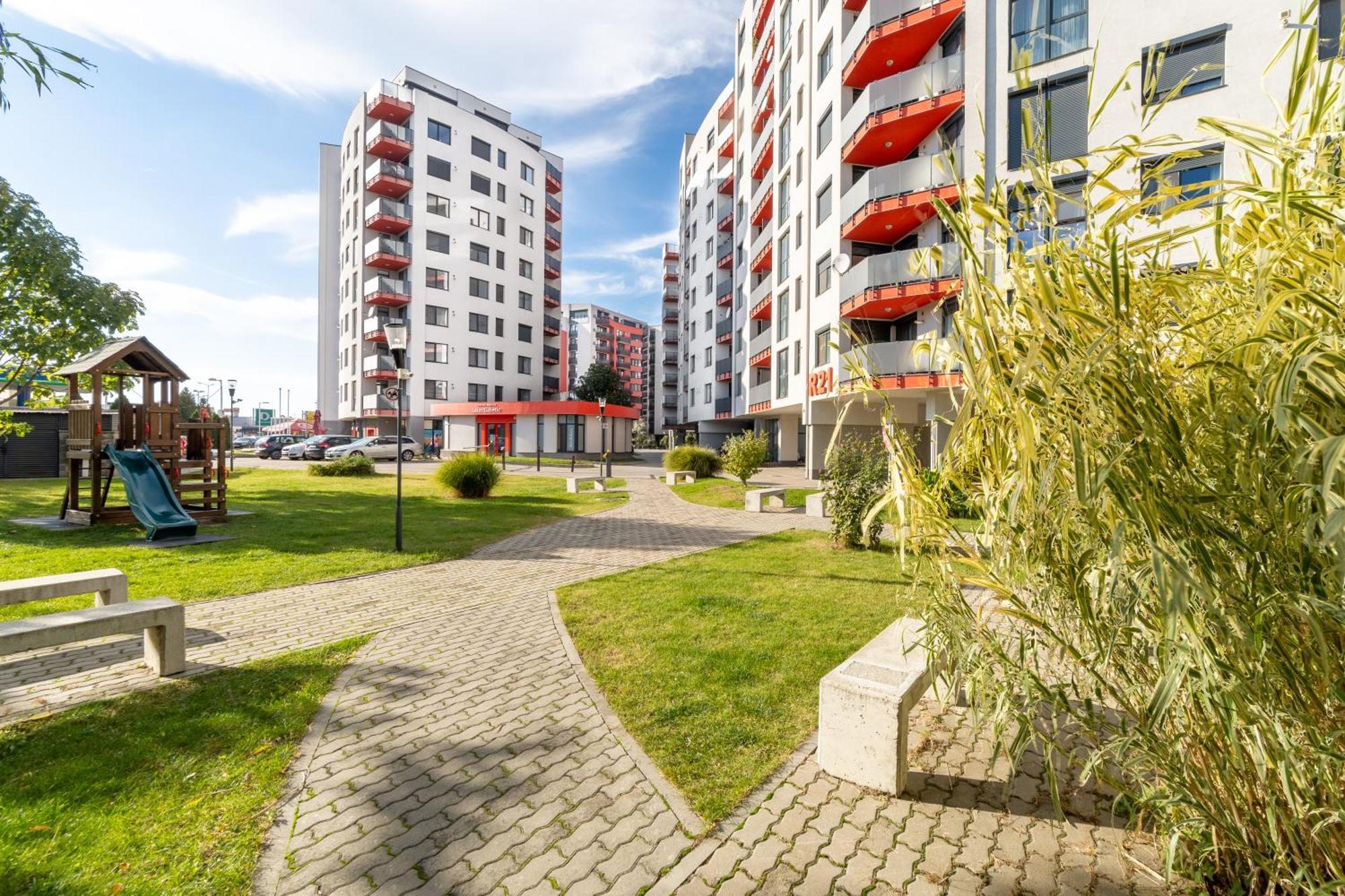 Ari Blue Apartment Ared In Kaufland Complex Arad Luaran gambar